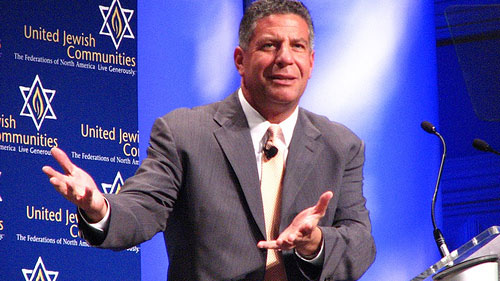 Tennessee Basketball Coach Bruce Pearl.