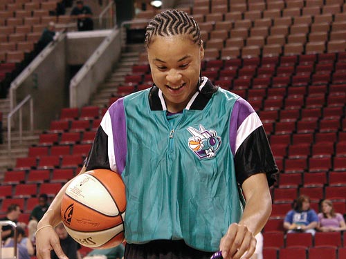 Dawn Staley is lighting a spark under the women's basketball