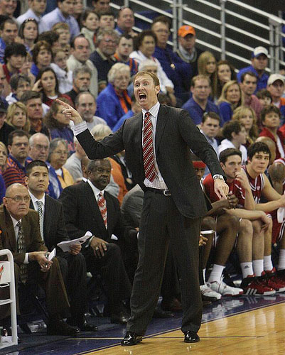 Arkansas basketball coach john pelphrey upset